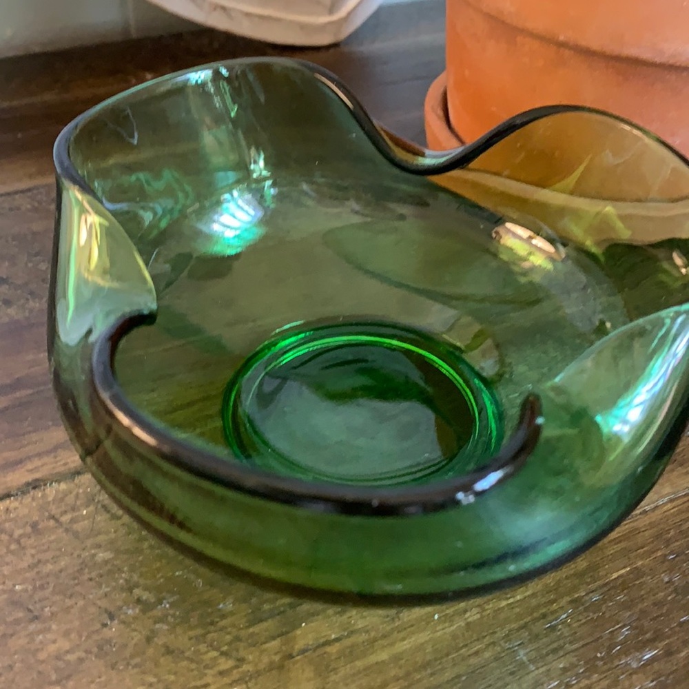 🦚VINTAGE GREEN DISH🦚